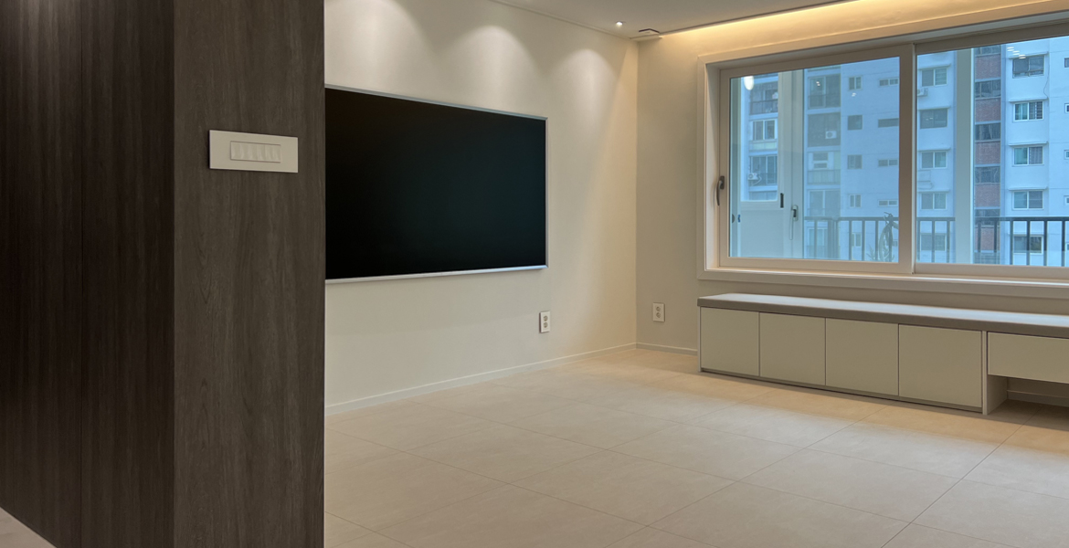거실과 안방의 용도 변경과 욕실의 가벽 설치로 알찬 공간 활용