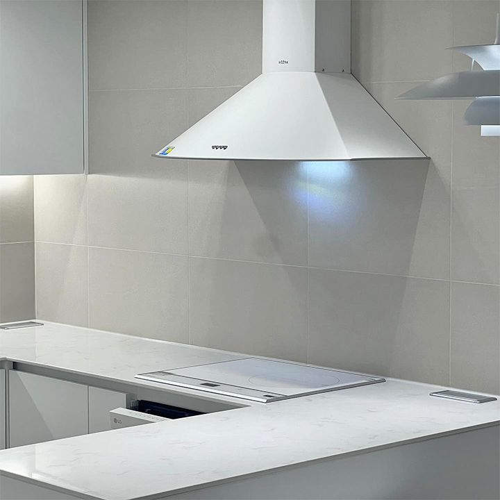 신비로운 마블 무늬를 닮은 하이막스 오로라 에크루 상판