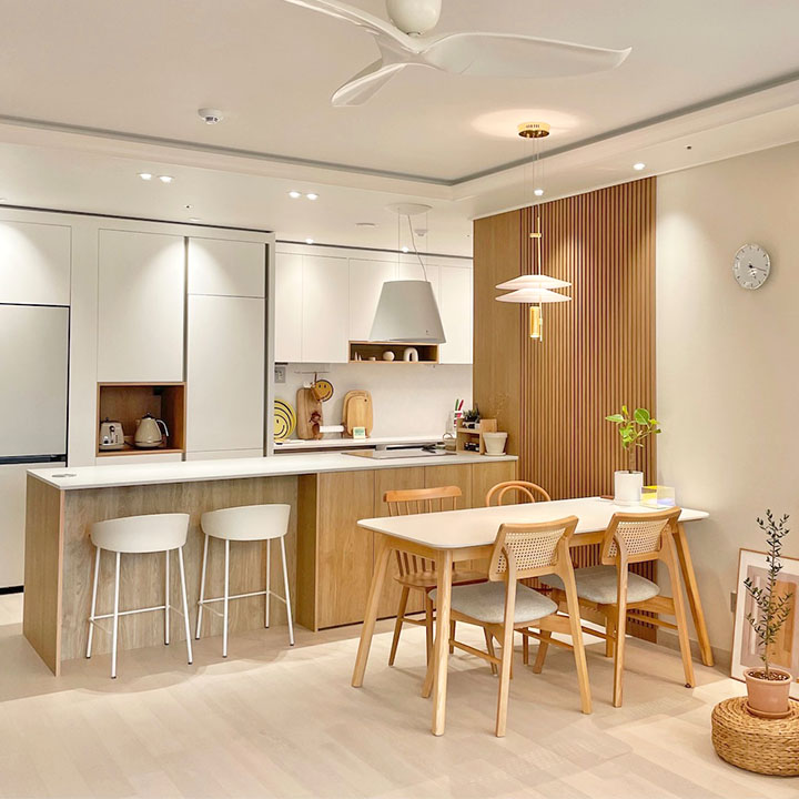 은은한 무늬가 너무 예쁜 하이막스 오로라 프로스트를 올린 대면형 주방