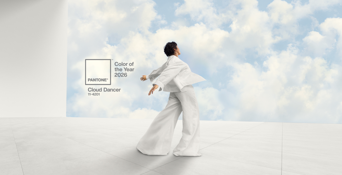 PANTONE 11-4201 Cloud Dancer