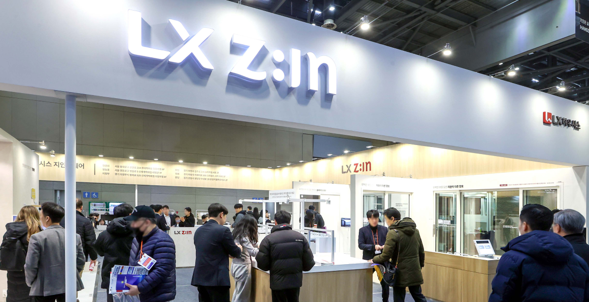 한눈에 보는 LX Z:IN 국내외 전시 현장